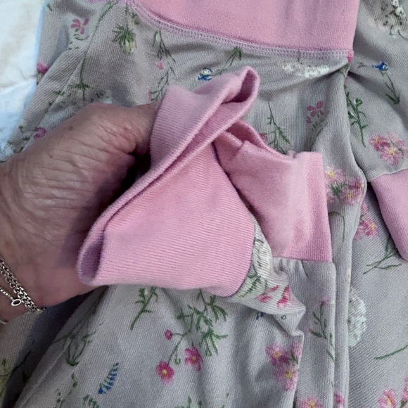 Flora Nikrooz Floral Pajama Set W’s Med fits M/L excellent condition grey pink - Picture 5 of 15